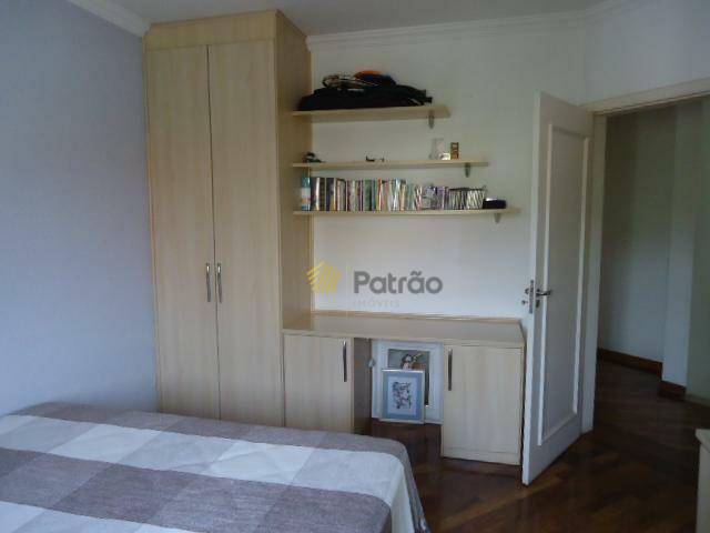 Casa à venda com 4 quartos, 360m² - Foto 22