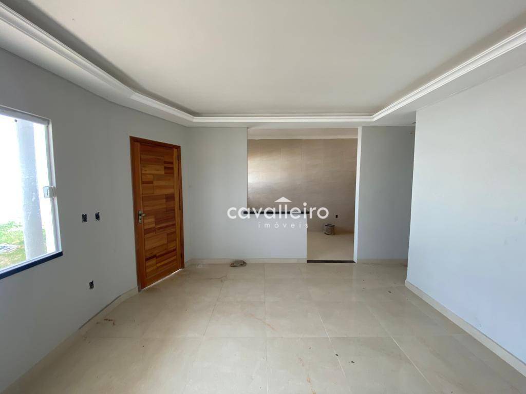 Casa à venda com 3 quartos, 100m² - Foto 4