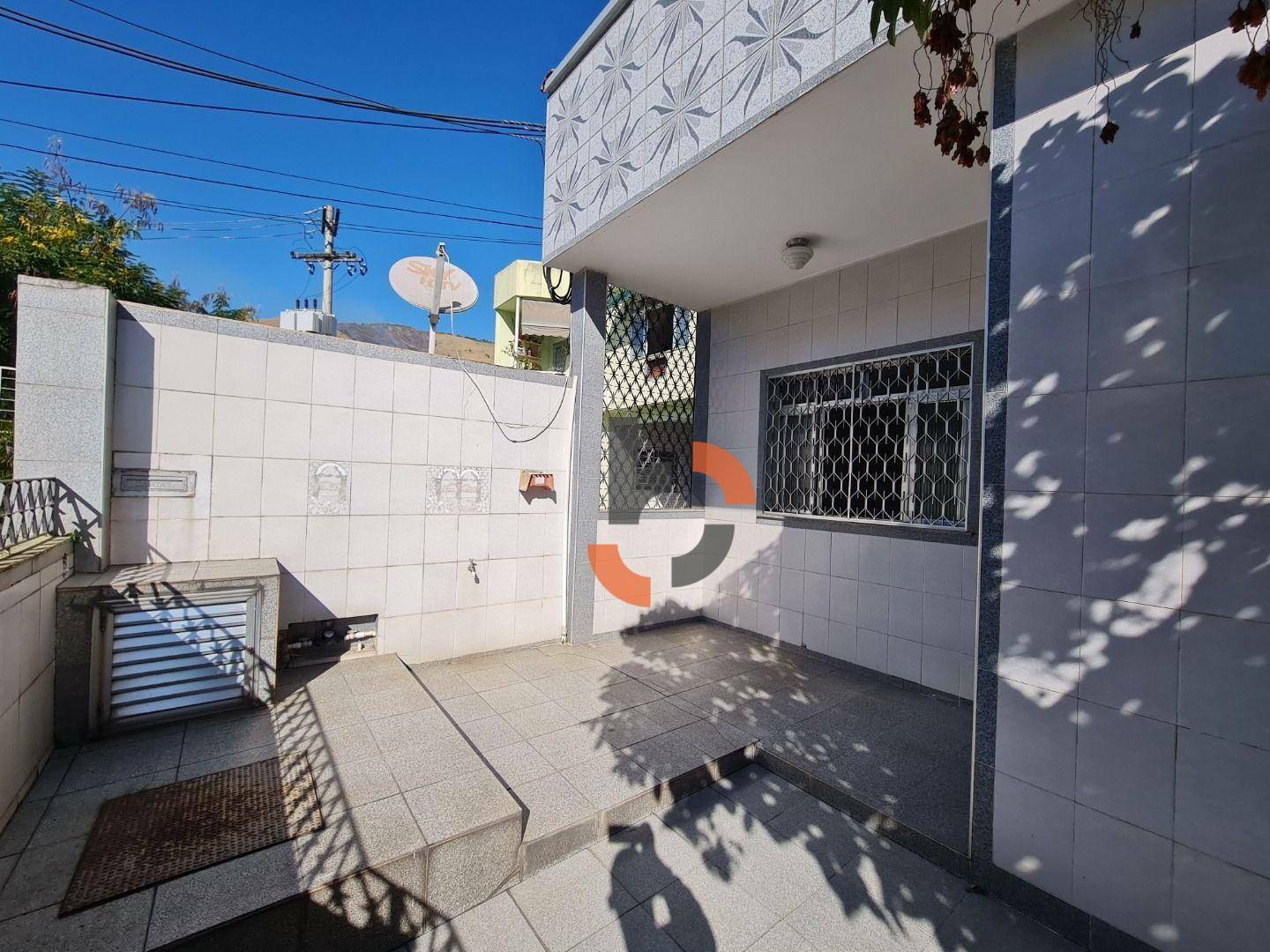 Casa à venda com 4 quartos, 211m² - Foto 58