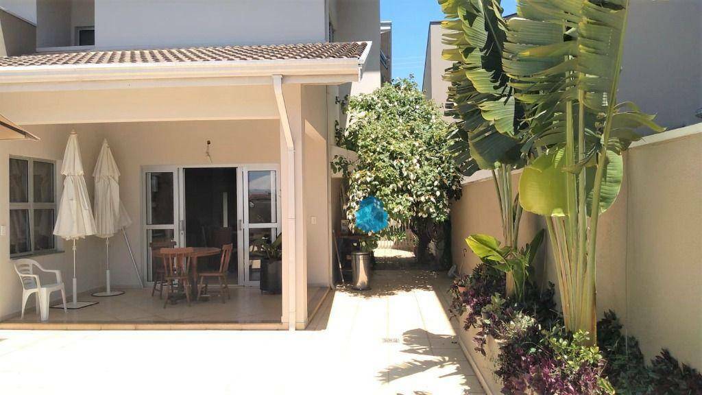 Casa à venda com 3 quartos, 337m² - Foto 16