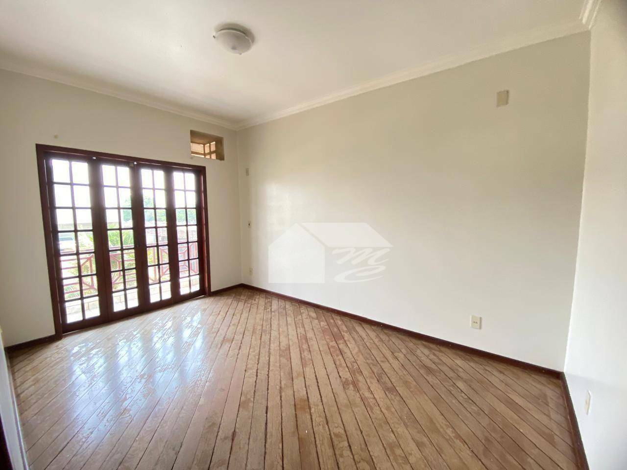 Casa de Condomínio à venda com 4 quartos, 350m² - Foto 29