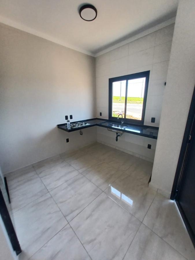 Casa à venda com 2 quartos, 55m² - Foto 15