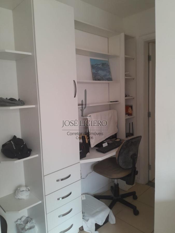 Apartamento à venda com 2 quartos, 65m² - Foto 11