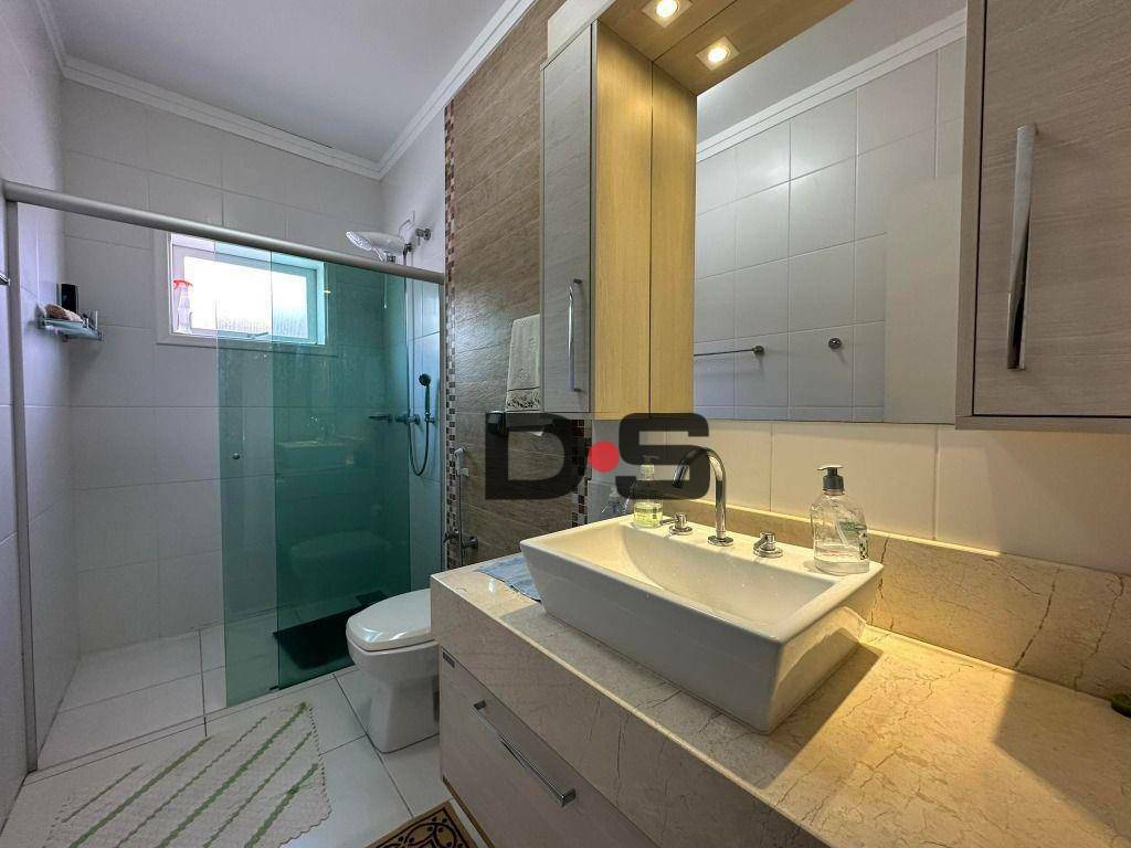 Casa à venda com 3 quartos, 190m² - Foto 10