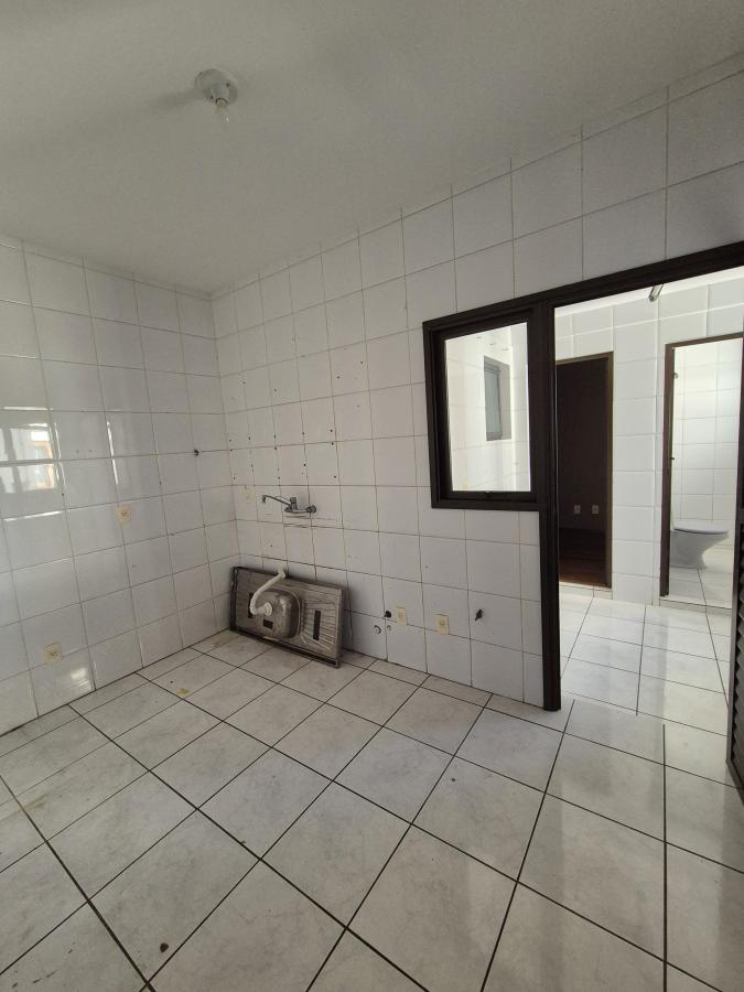 Apartamento à venda com 2 quartos, 84m² - Foto 7