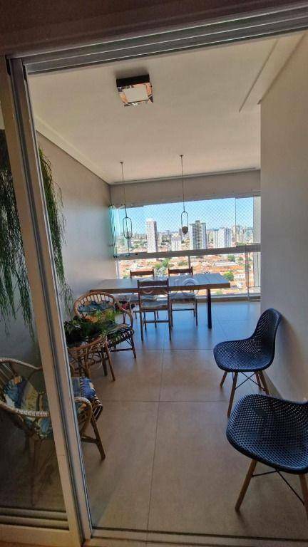 Apartamento para alugar com 3 quartos, 103m² - Foto 1