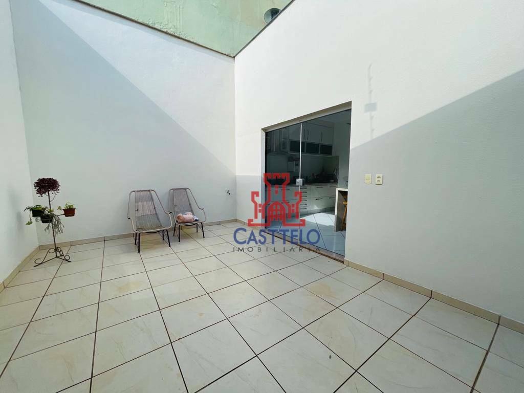 Casa à venda com 3 quartos, 130m² - Foto 22