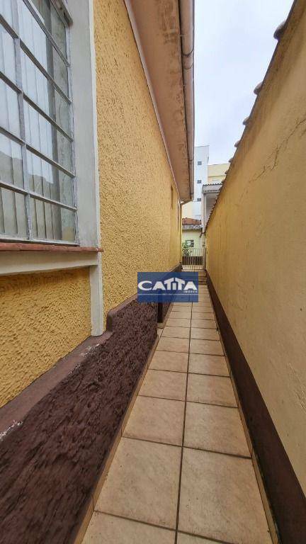 Casa à venda com 2 quartos, 60m² - Foto 4