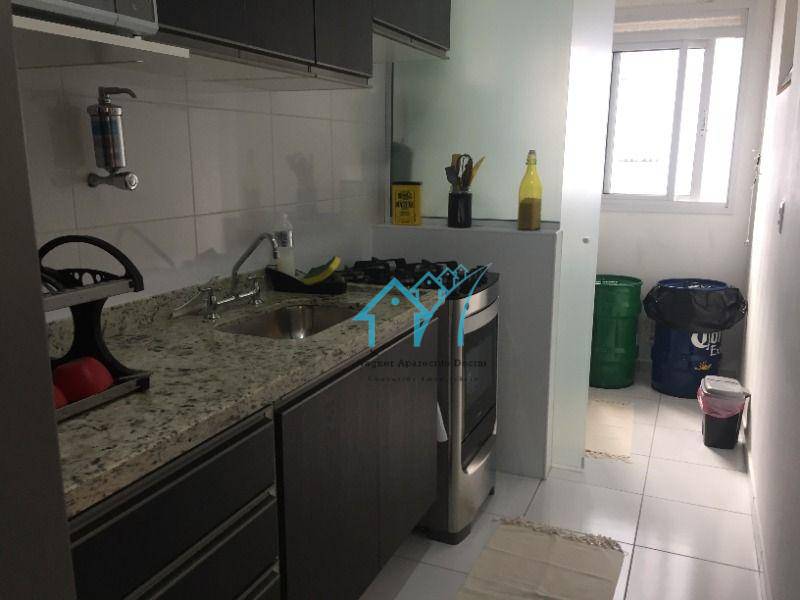 Apartamento à venda com 2 quartos, 64m² - Foto 2