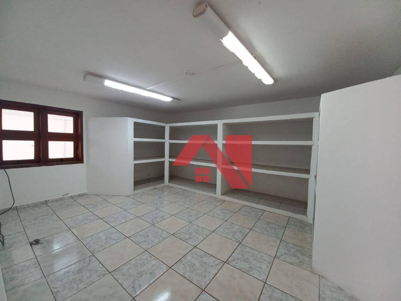 Casa para alugar com 2 quartos, 227m² - Foto 32