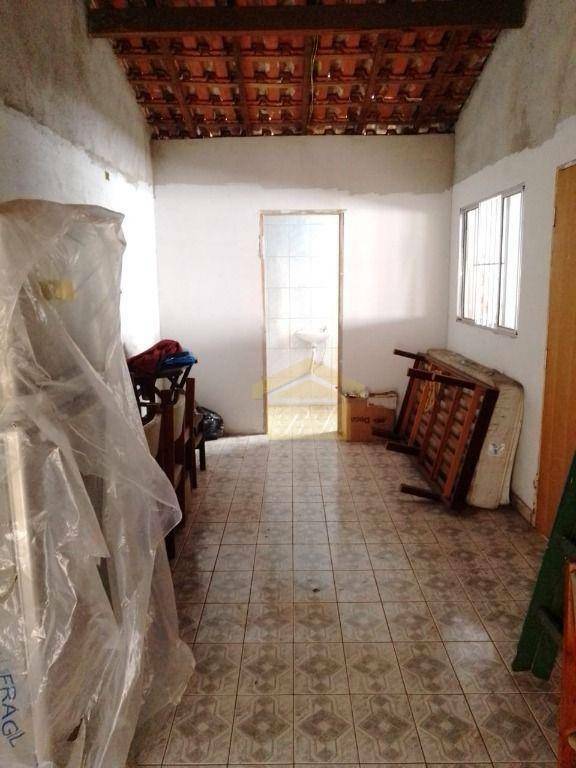 Casa à venda com 4 quartos, 150m² - Foto 10