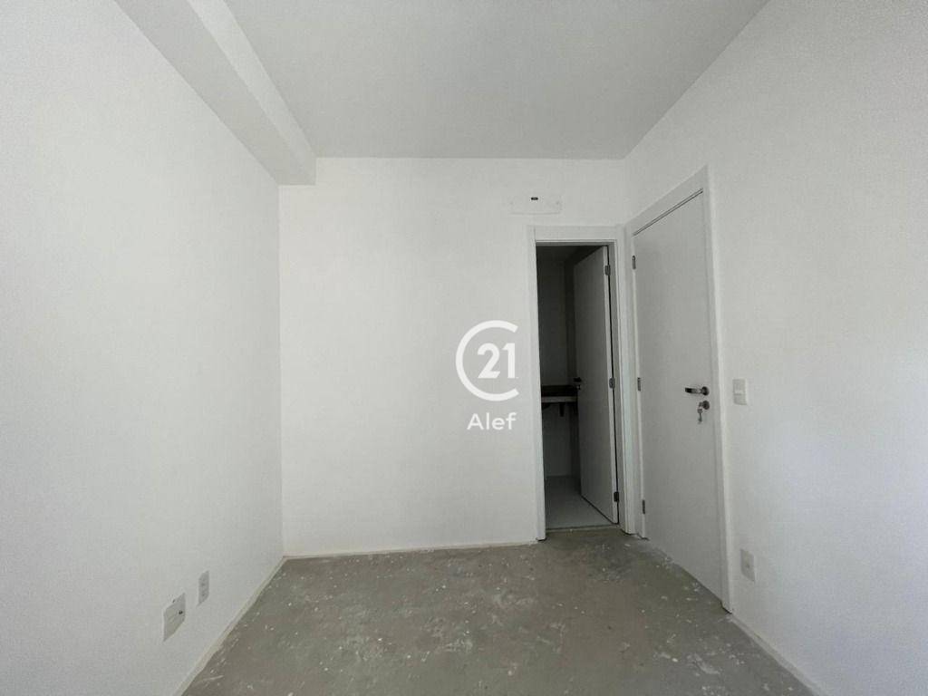 Apartamento à venda com 3 quartos, 162m² - Foto 20