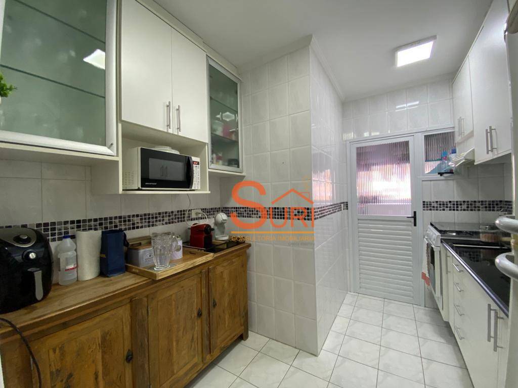 Apartamento à venda com 2 quartos, 68m² - Foto 9