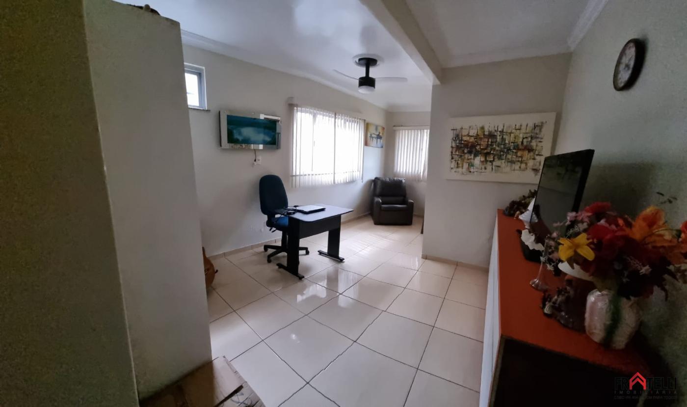 Casa à venda com 4 quartos, 241m² - Foto 5