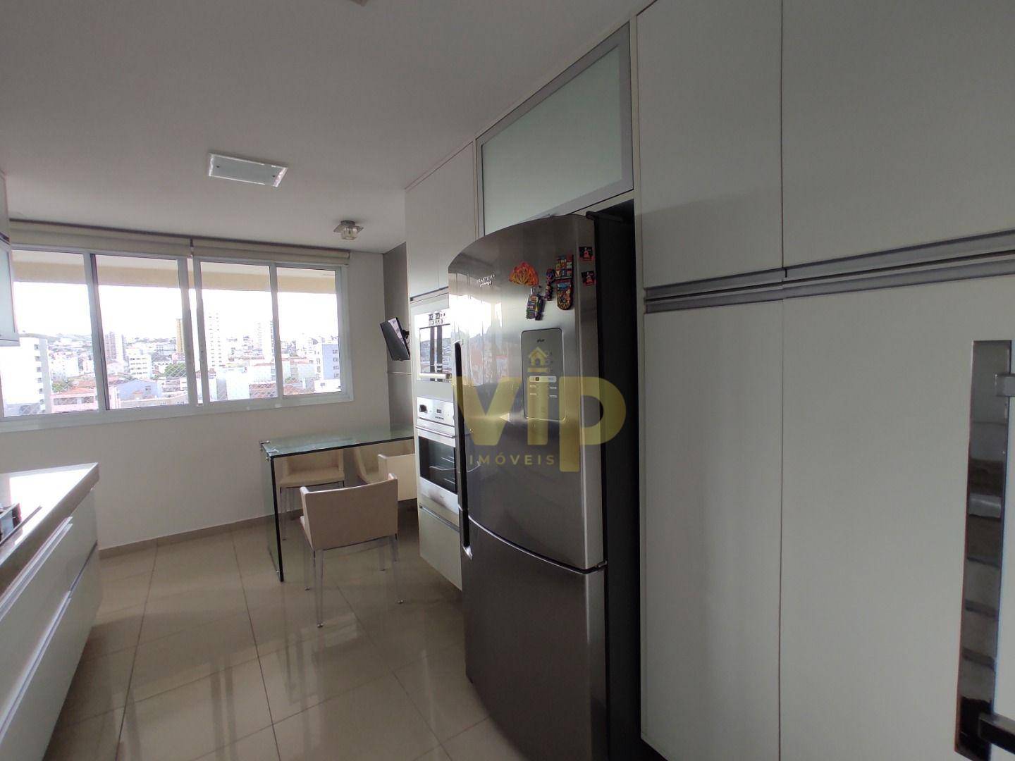 Apartamento à venda com 3 quartos, 157m² - Foto 21