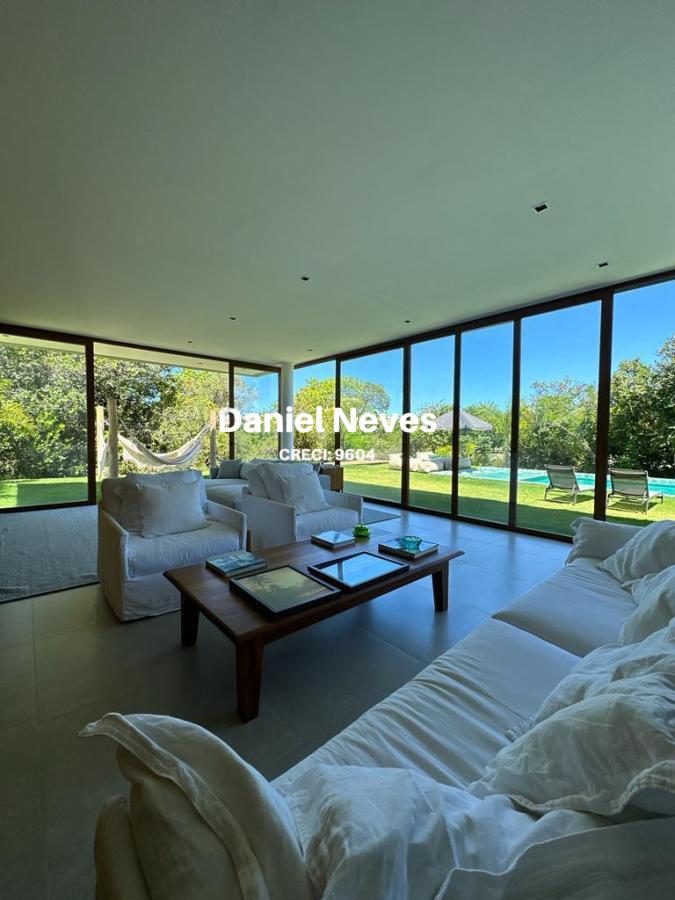 Casa de Condomínio à venda com 4 quartos, 266m² - Foto 1