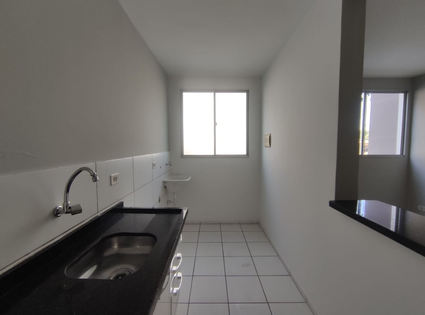 Apartamento à venda com 2 quartos, 46m² - Foto 4