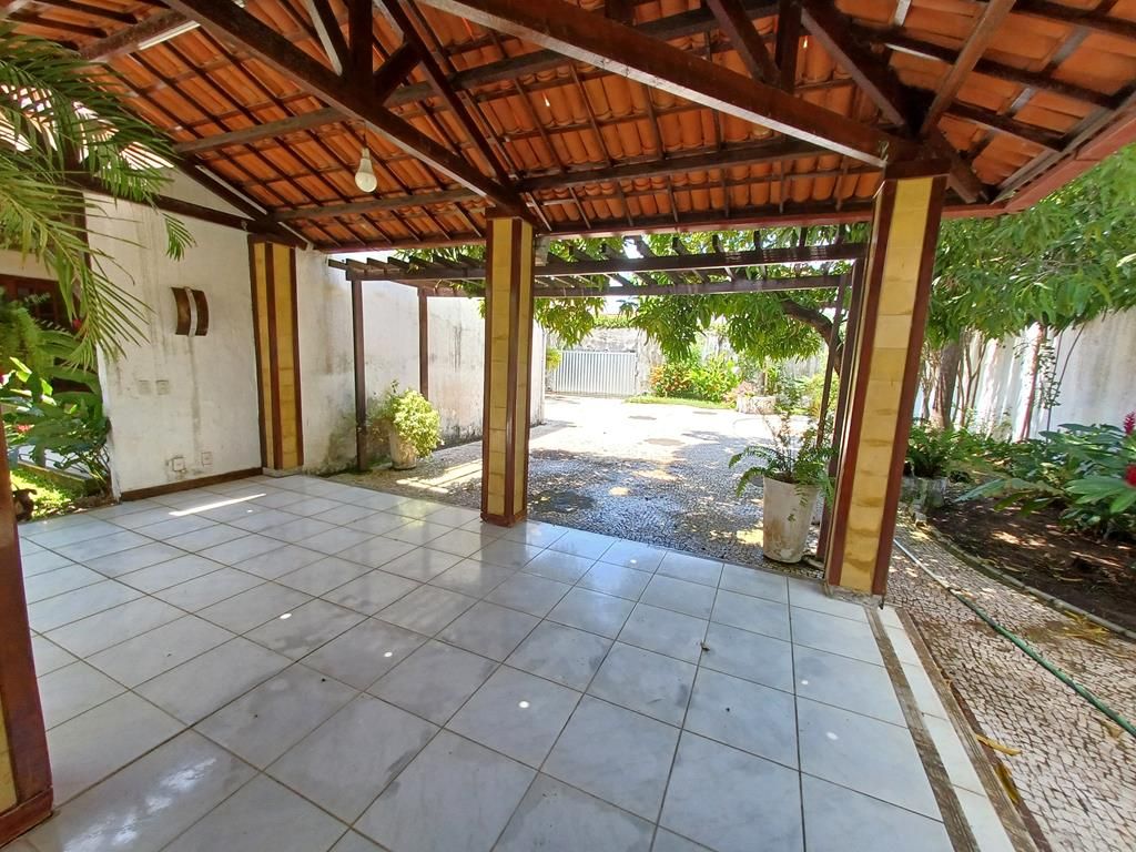 Casa para alugar com 3 quartos, 800m² - Foto 4