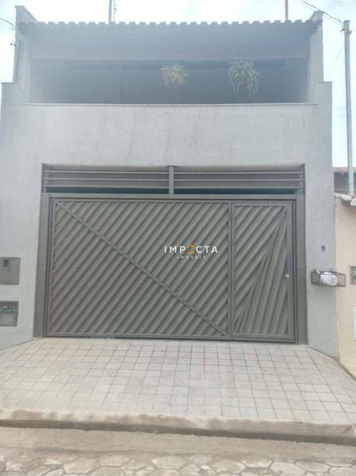 Sobrado à venda com 3 quartos, 190m² - Foto 1