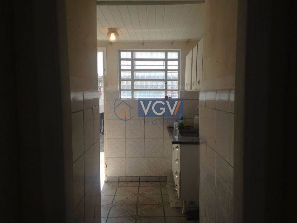 Casa à venda com 2 quartos, 85m² - Foto 11