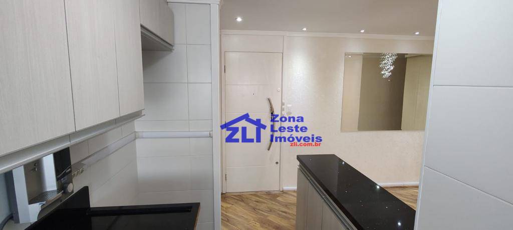 Apartamento à venda com 2 quartos, 64m² - Foto 1