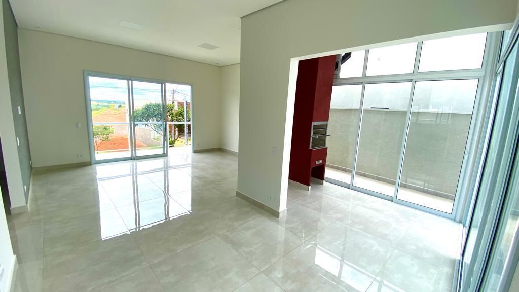 Casa à venda com 3 quartos, 300m² - Foto 13