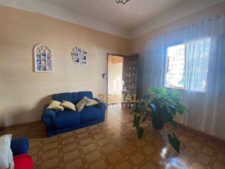 Casa à venda com 3 quartos, 258m² - Foto 3