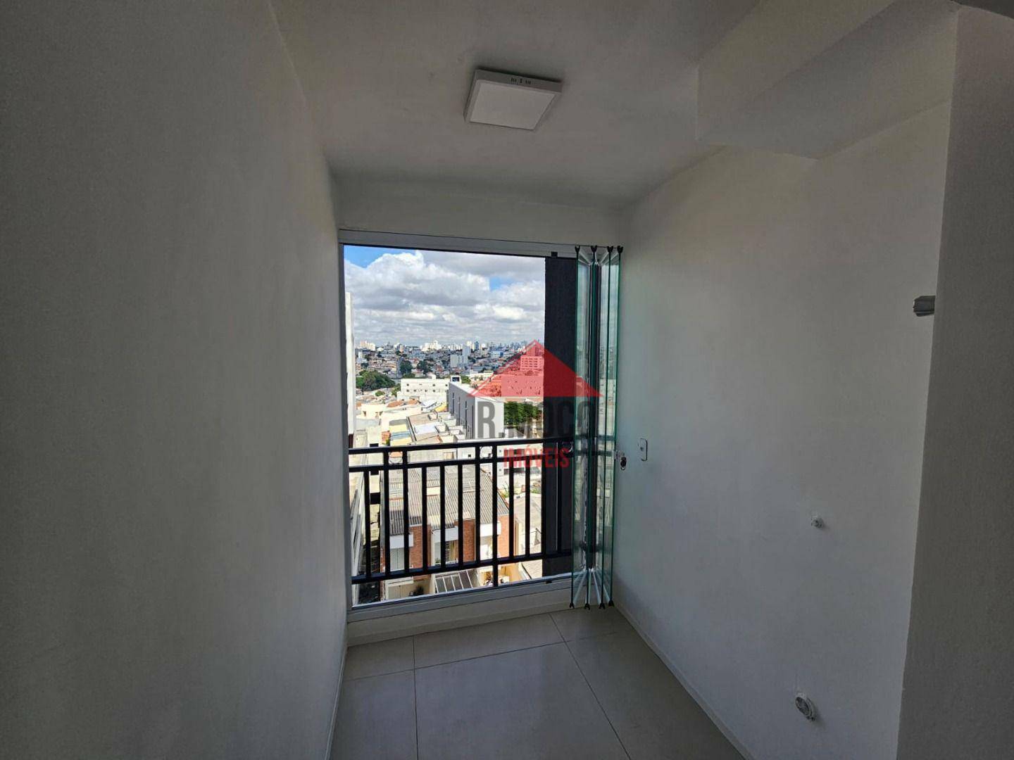 Apartamento para alugar com 2 quartos, 32m² - Foto 6