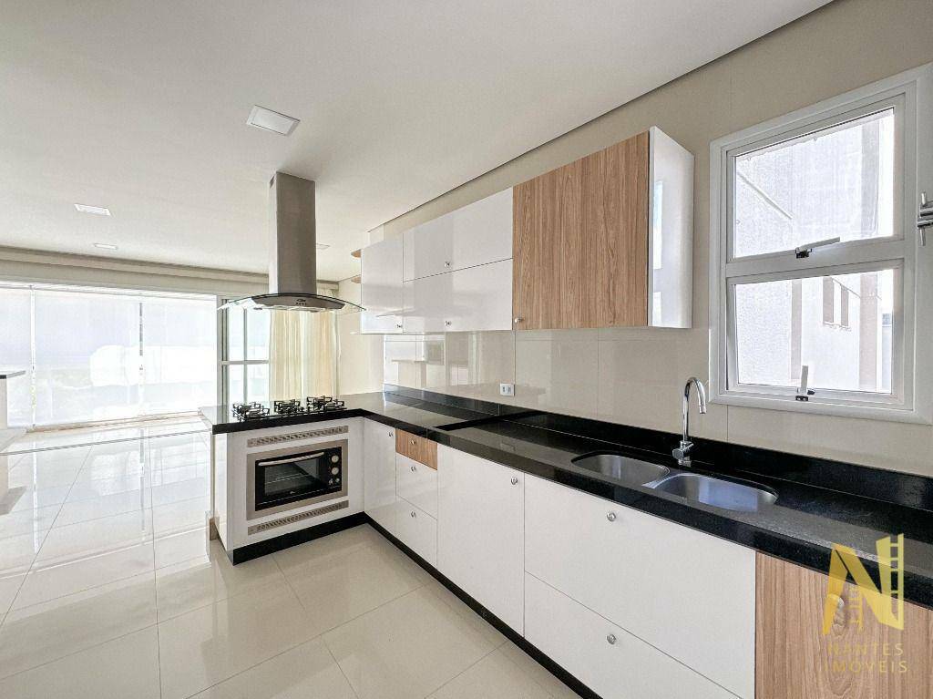 Apartamento à venda com 3 quartos, 122m² - Foto 13