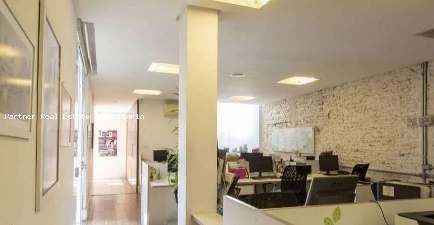 Casa à venda com 4 quartos, 600m² - Foto 10