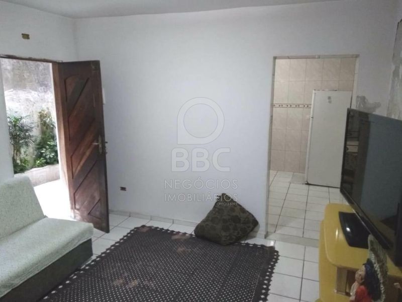 Casa à venda com 2 quartos, 180m² - Foto 4