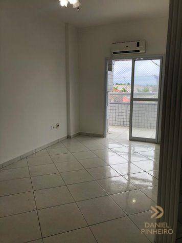 Apartamento à venda com 2 quartos, 62m² - Foto 3