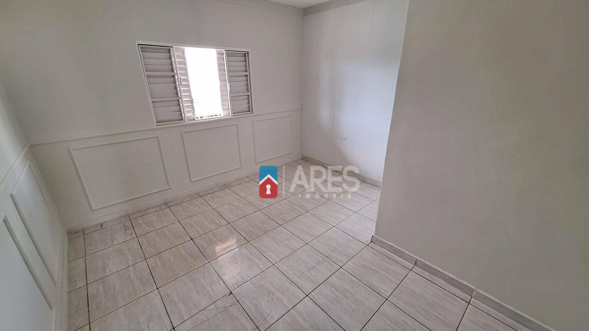 Casa para alugar com 2 quartos, 122m² - Foto 5