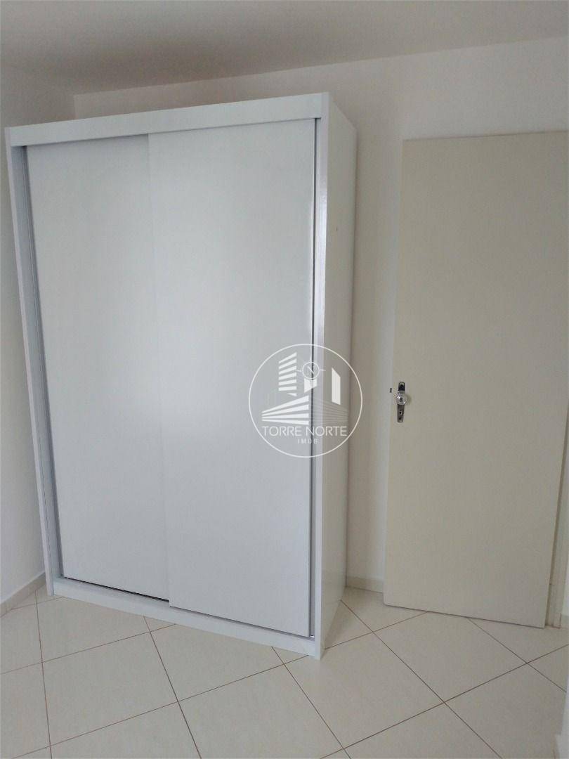 Apartamento à venda com 2 quartos, 82m² - Foto 15