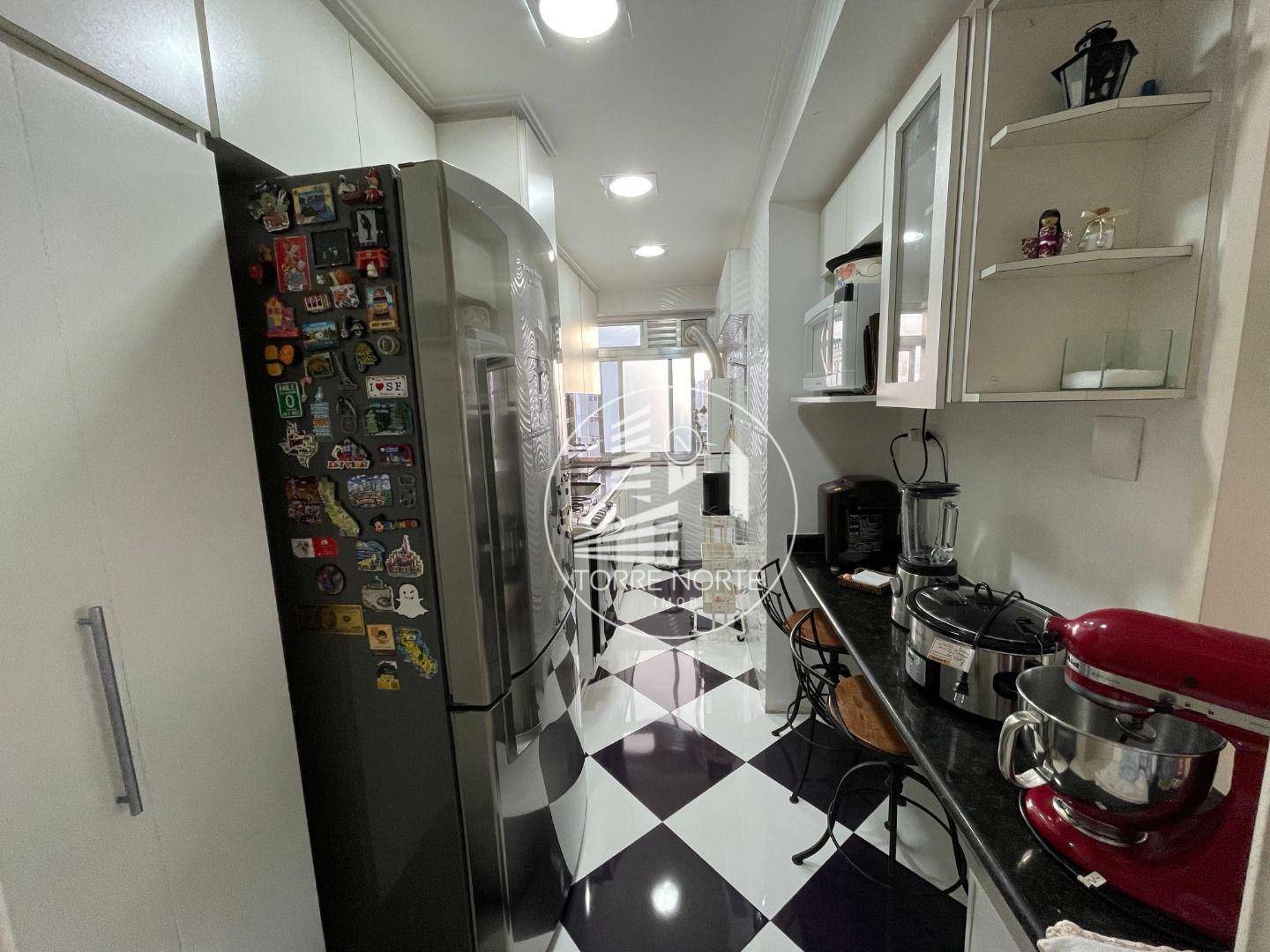 Cobertura à venda com 2 quartos, 120m² - Foto 4