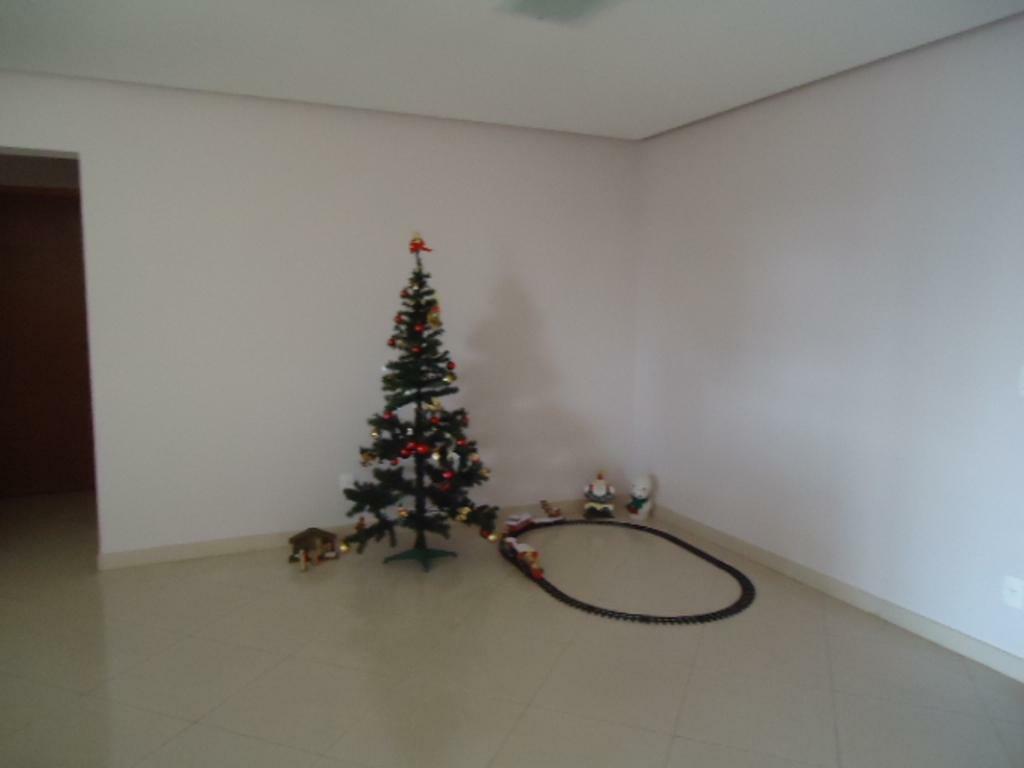 Apartamento à venda com 4 quartos, 278m² - Foto 10