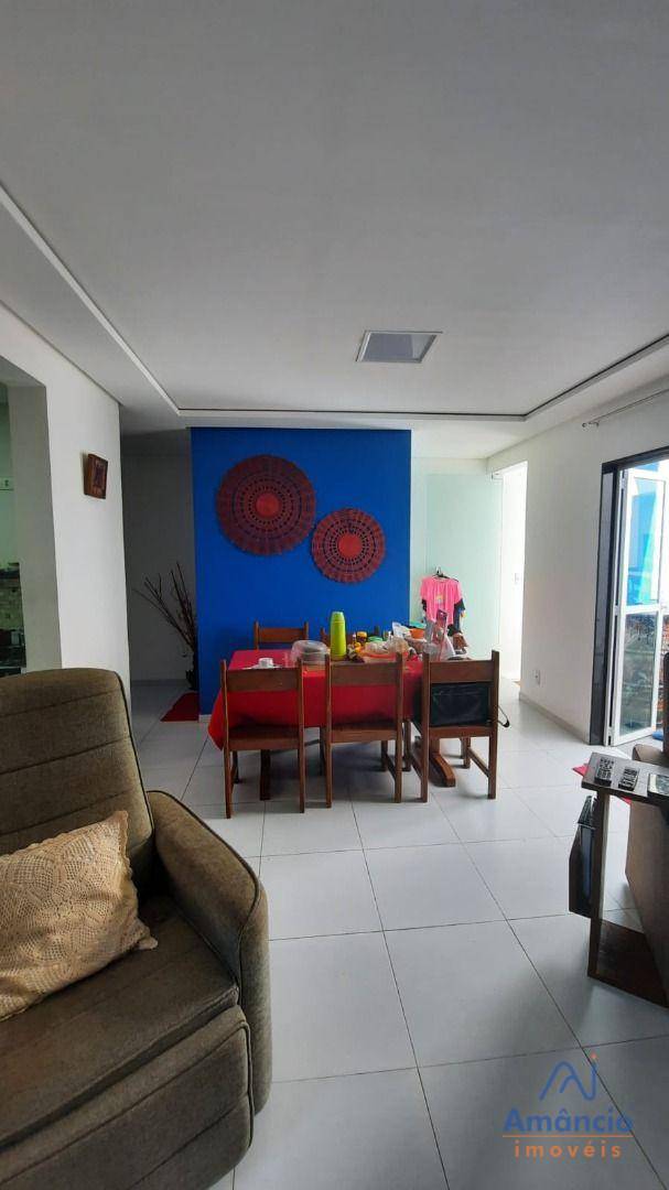 Casa de Condomínio à venda com 4 quartos, 201m² - Foto 11