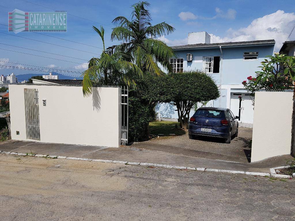 Casa à venda com 3 quartos, 242m² - Foto 33