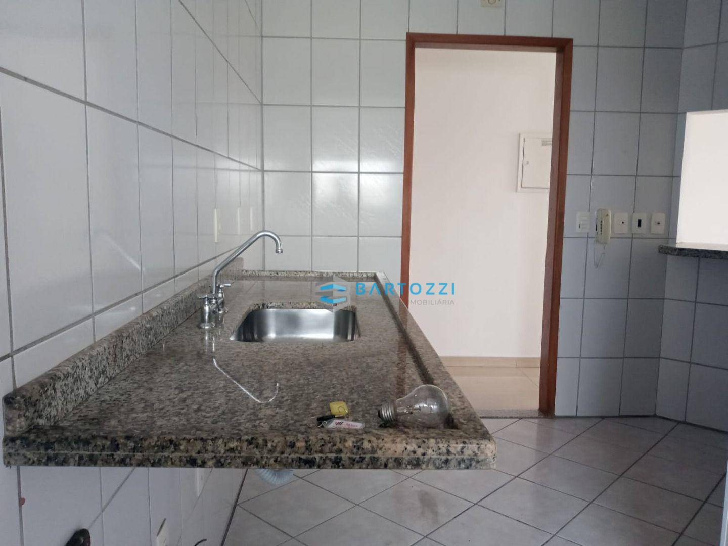 Apartamento à venda com 2 quartos, 70m² - Foto 11