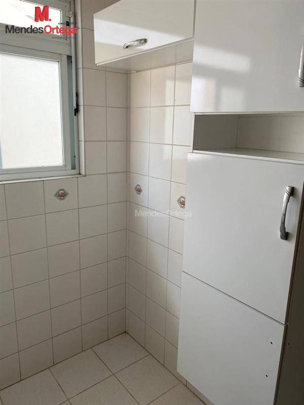 Apartamento à venda com 2 quartos, 68m² - Foto 9