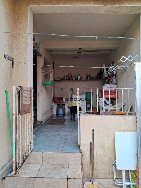Casa à venda com 6 quartos, 120m² - Foto 13