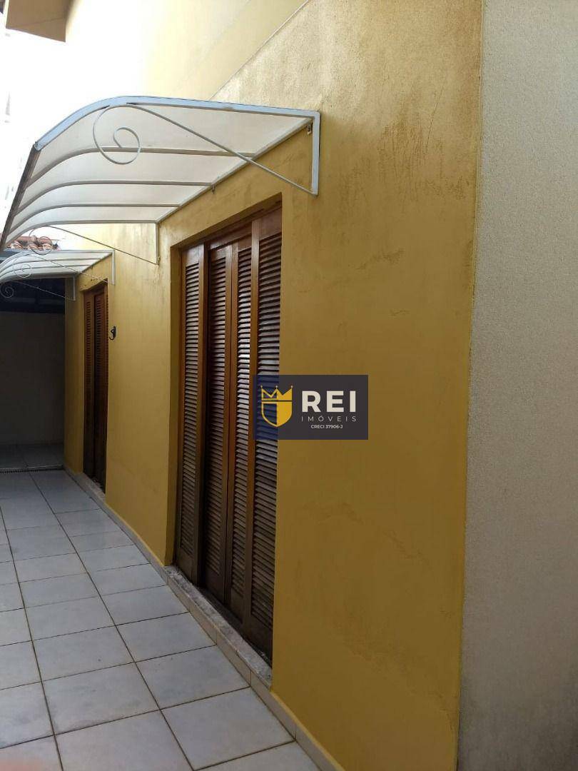 Apartamento à venda com 2 quartos, 80m² - Foto 3