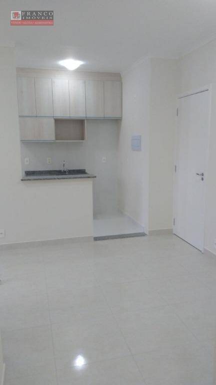 Apartamento à venda com 2 quartos, 52m² - Foto 12