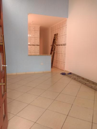 Casa à venda com 2 quartos, 160m² - Foto 2