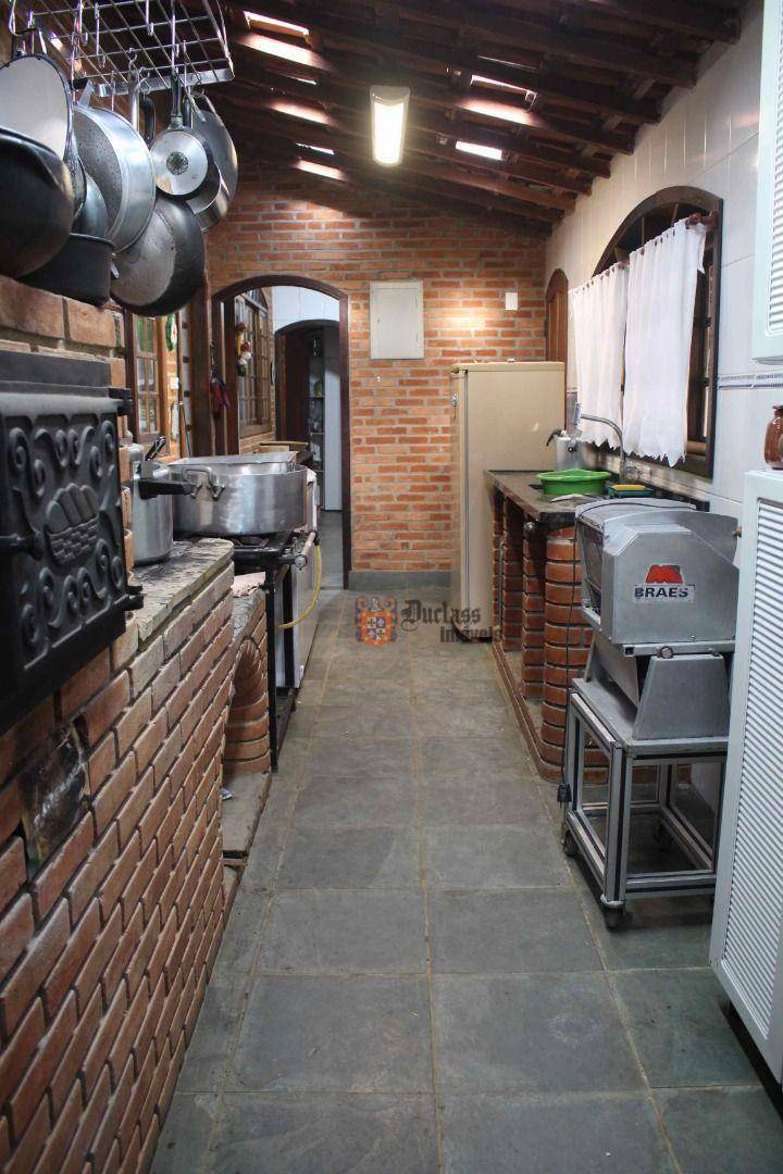 Sítio à venda com 19 quartos, 1859m² - Foto 31