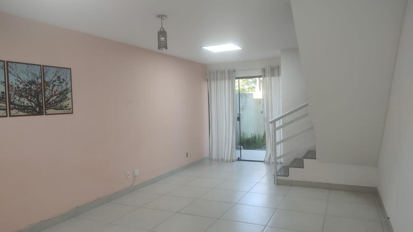 Casa à venda com 3 quartos, 107m² - Foto 6