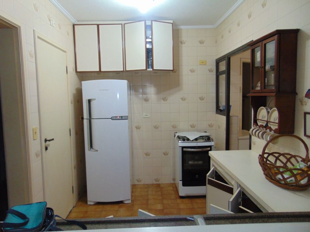 Apartamento à venda com 3 quartos, 120m² - Foto 17