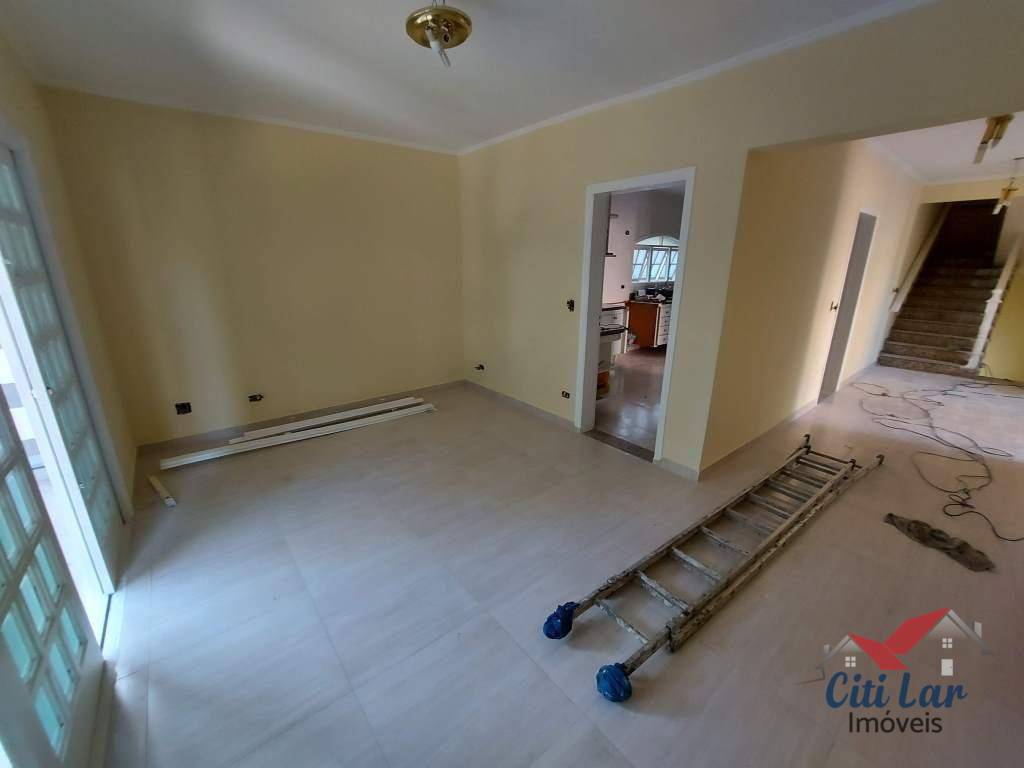 Sobrado à venda com 4 quartos, 480m² - Foto 32