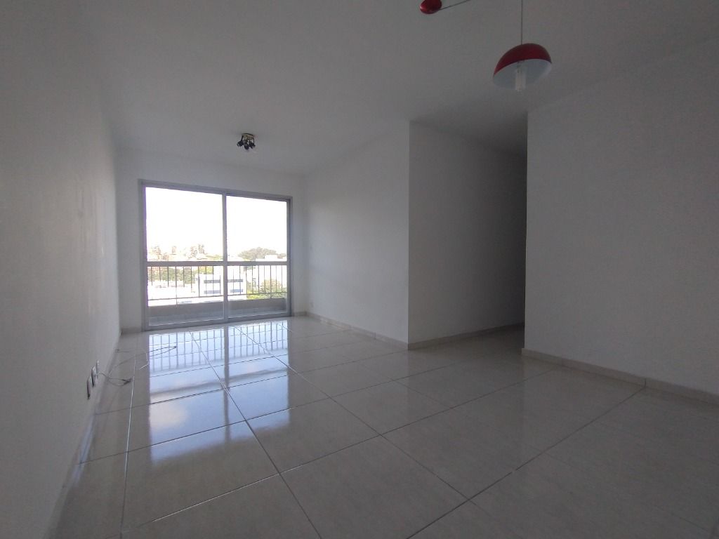 Apartamento à venda com 3 quartos, 82m² - Foto 1