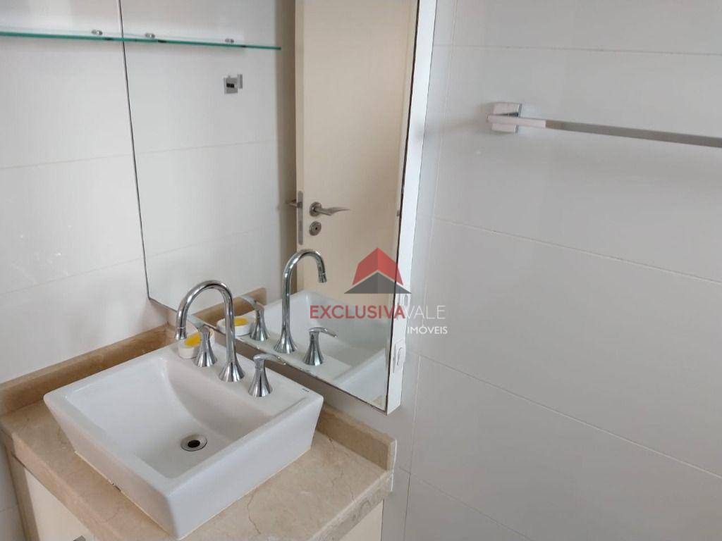 Apartamento para alugar com 4 quartos, 125m² - Foto 29